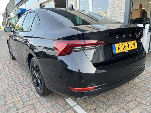 Skoda OCTAVIA 1.0 e-TSI Business Edition / AUTOMAAT/ DIGITAL DASH/ CRUISE/ LED/ SMARTLINK/ NAVI/ DAB/ 17" LMV/ PARK. SENSOREN/ RIJ-MODI/ CLIMA