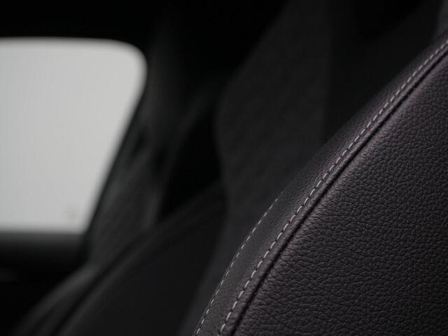 Skoda OCTAVIA Combi 1.5 TSI 150 pk DSG MHEV Sportline Business | Matrix LED | Head-up display | Achteruitrijcamera | Navigatie | Stoelverwarming