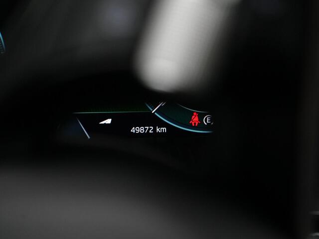 Skoda OCTAVIA Combi 1.4 TSI 204 pk DSG iV PHEV Business Edition Plus | Geheugenstoelen | Matrix LED | Adaptief onderstel | Head-up display | Stuur-/achterbankverwarming