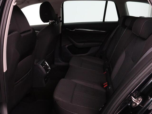 Skoda OCTAVIA 1.0 e-TSI Bns Edition Plus | Memory | Stoelverwarming | Trekhaak | Elektrische achterklep | Head-up | Adaptive cruise control