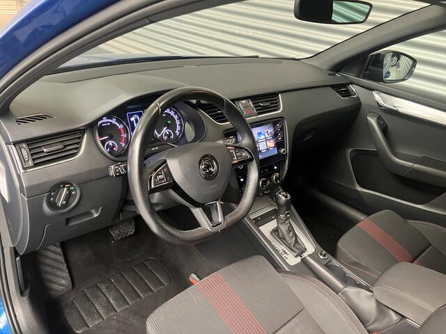 Skoda OCTAVIA Combi 1.5 TSI SPORT/NAVI/CARPLAY/PDC V+A/TREKH/ENZ