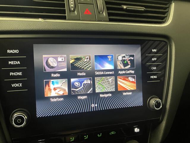 Skoda OCTAVIA Combi 1.5 TSI SPORT/NAVI/CARPLAY/PDC V+A/TREKH/ENZ