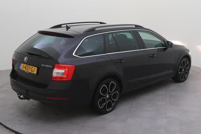 Skoda OCTAVIA Combi 1.0 TSI Greentech Business Edition TREKHAAK | STOELVERWARMING | NAVI