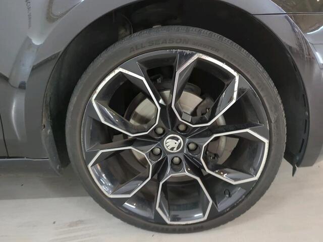 Skoda OCTAVIA Combi 1.0 TSI Greentech Business Edition TREKHAAK | STOELVERWARMING | NAVI