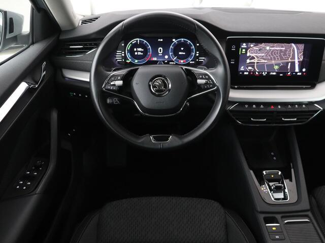 Skoda OCTAVIA 1.4 TSI iV PHEV Business Edition | Stoelverwarming | Adaptive cruise | Carplay | Stuur & achterbankverwarming | Memory | Navigatie | Parkeerhulp