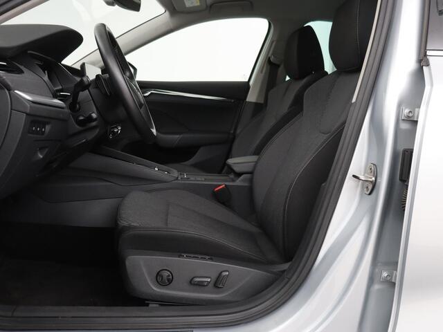 Skoda OCTAVIA 1.4 TSI iV PHEV Business Edition | Stoelverwarming | Adaptive cruise | Carplay | Stuur & achterbankverwarming | Memory | Navigatie | Parkeerhulp