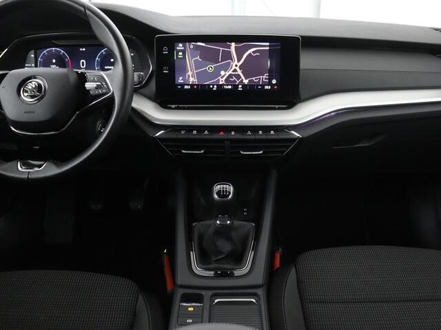 Skoda OCTAVIA 1.0 TSI Business Edition | Carplay | Sfeerverlichting | Full LED | Navigatie | Parkeerhulp | Climate control | DAB | Cruise control
