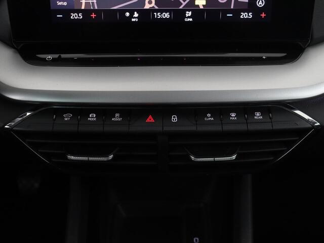 Skoda OCTAVIA 1.0 TSI Business Edition | Carplay | Sfeerverlichting | Full LED | Navigatie | Parkeerhulp | Climate control | DAB | Cruise control