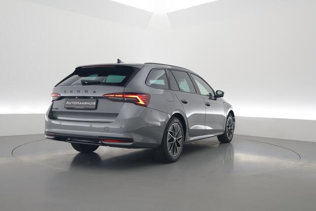 Skoda OCTAVIA Combi 1.5 TSI Sportline DSG | HUD | Crystal lighting | Camera | Keyless | Adapt. Cruise | Stoelverw.