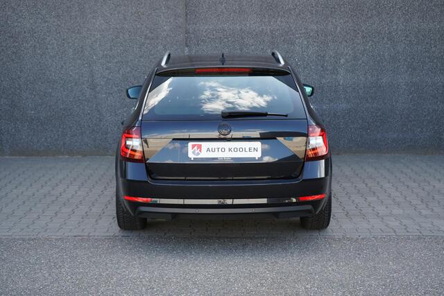 Skoda OCTAVIA Combi 1.4 TSI Greentech Style Business /Virtual/Keyless/Memory/Carplay/Camera/ACC