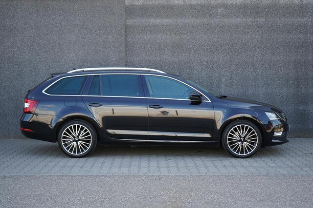 Skoda OCTAVIA Combi 1.4 TSI Greentech Style Business /Virtual/Keyless/Memory/Carplay/Camera/ACC