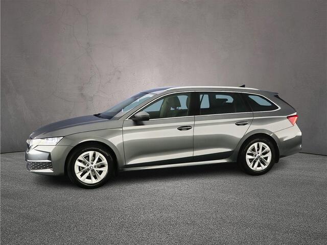 Skoda OCTAVIA Combi Selection 1.5 eTSI 115pk DSG Automaat Adaptive cruise control, Achteruitrijcamera, Stoelverwarming, LED koplampen, Airco, Stuurwiel verwarmd, DAB, Radio, Parkeersensoren