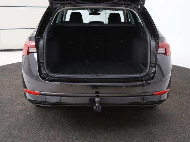 Skoda OCTAVIA 1.0 e-TSI Business Edition | Trekhaak | Camera | Sfeerverlichting | Carplay | Navigatie | Side Assist | Climate control | Digital Cockpit | Full LED