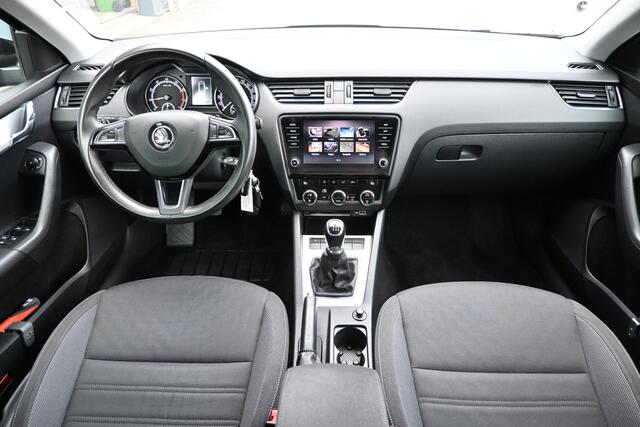 Skoda OCTAVIA Combi 1.0 TSI Greentech Business Edition