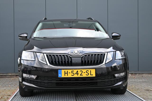 Skoda OCTAVIA Combi 1.0 TSI Greentech Business Edition