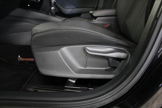 Skoda OCTAVIA Combi 1.0 TSI Style | Panoramadak | Navigatie | Elek. trekhaak | Parkeersensoren | Cruise control | Stoelverwarming |