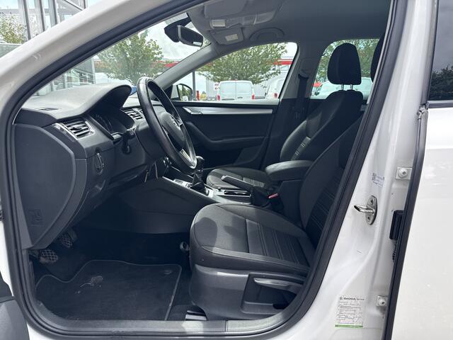 Skoda OCTAVIA Combi 1.0 TSI Ambition Business | NL-auto | Navi | Carplay | Clima | PDC | BTW