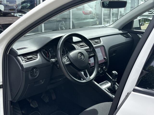 Skoda OCTAVIA Combi 1.0 TSI Ambition Business | NL-auto | Navi | Carplay | Clima | PDC | BTW
