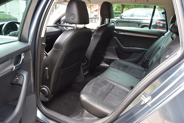 Skoda OCTAVIA Combi 1.0 TSI Greentech Style Business | Org. NL | BOVAG Garantie | Full LED | Half Leder | PDC Voor&Achter | Stoelverwarming | Sportstuur | Cruise Control |