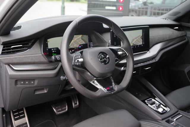 Skoda OCTAVIA Combi 1.4 TSI RS iV PHEV 245 PK Business, Panoramadak, Leder-Alcantara, Canton Sound, Head-Up, Memory