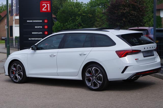 Skoda OCTAVIA Combi 1.4 TSI RS iV PHEV 245 PK Business, Panoramadak, Leder-Alcantara, Canton Sound, Head-Up, Memory