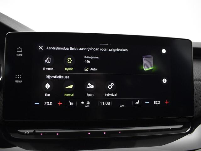 Skoda OCTAVIA Combi 1.4 Tsi 204pk DSG iV PHEV Sportline Business · Camera · Apple/Android Car Play · Keyless · Matrix LED · Elek. Achterklep · Trekhaak · 17'' Inch ·