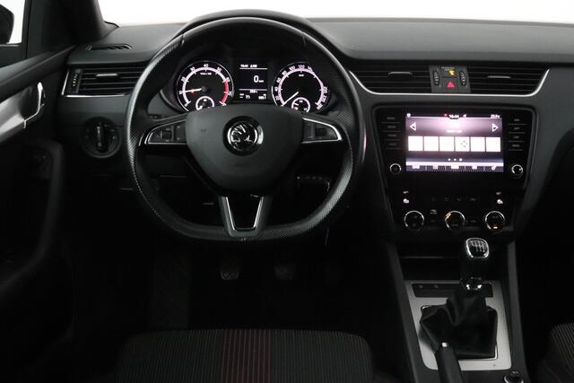 Skoda OCTAVIA Combi 1.0 TSI Greentech Sport Business