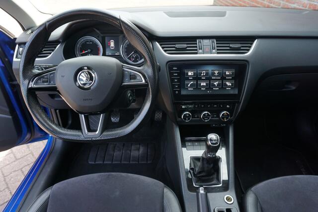 Skoda OCTAVIA Combi 1.4 TSI 150PK Greentech Style Business Afn. trekhaak | Pano | Stoelverw. *All in prijs*