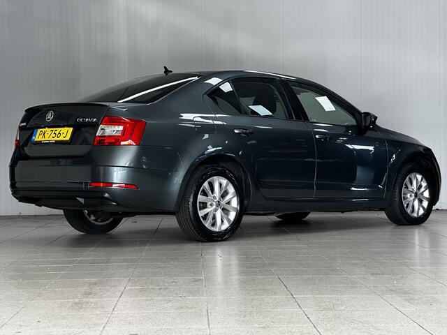Skoda OCTAVIA 1.0 TSI Greentech Ambition Business /Apple + Android /Navi /Climat /Cruise /Elek. pakket /Bluetooth /Multi LEDER Stuur /Regensensor /LED Dagrijverl. /16"LMV /Extra getint glas /PDC /Mistlampen.