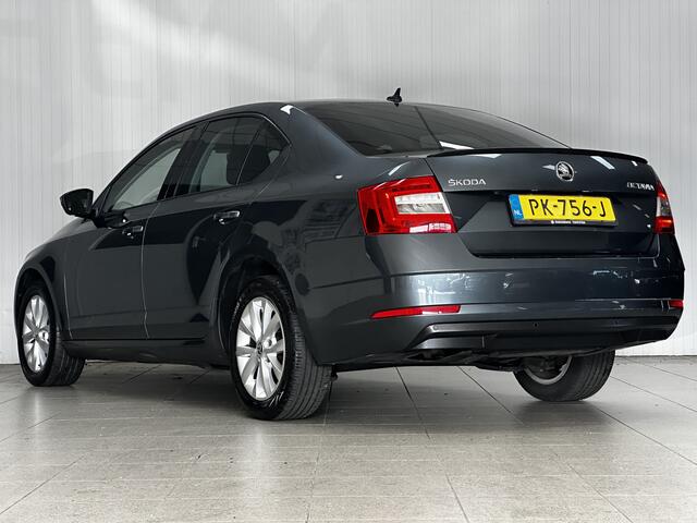 Skoda OCTAVIA 1.0 TSI Greentech Ambition Business /Apple + Android /Navi /Climat /Cruise /Elek. pakket /Bluetooth /Multi LEDER Stuur /Regensensor /LED Dagrijverl. /16"LMV /Extra getint glas /PDC /Mistlampen.