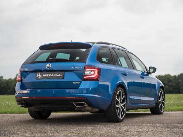 Skoda OCTAVIA 2.0 TSI RS 230 Pano ACC Stoelv