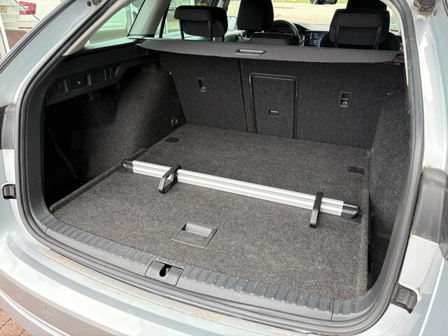Skoda OCTAVIA Combi 1.0 TSi Bns.Edition Plus CAMERA/KEYLESS/MATRIX/HUD/18INCH/TREKHAAK