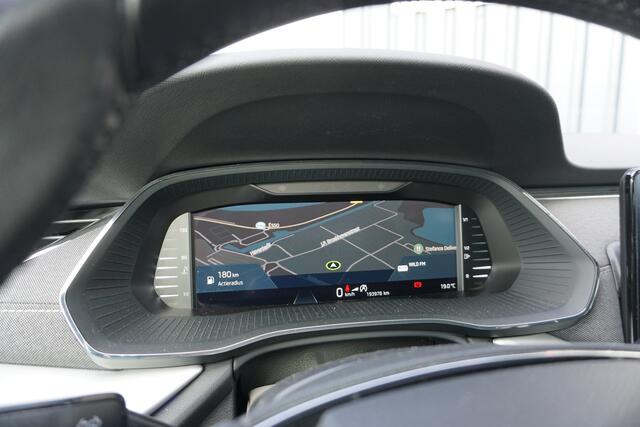 Skoda OCTAVIA Combi 1.5 TSI First Edition | TREKHAAK | KEYLESS | VIRTUAL | FULL LED |