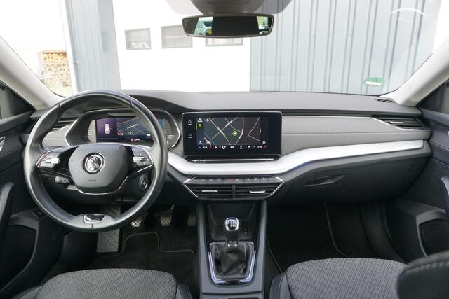 Skoda OCTAVIA Combi 1.5 TSI First Edition | TREKHAAK | KEYLESS | VIRTUAL | FULL LED |
