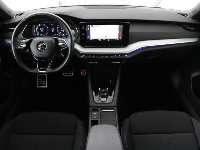 Skoda OCTAVIA 1.4 TSI iV PHEV Sport | Sportstoelen | Carplay | Sfeerverlichting | Navigatie | Sportstuur | Parkeerhulp | Full LED | Climate control