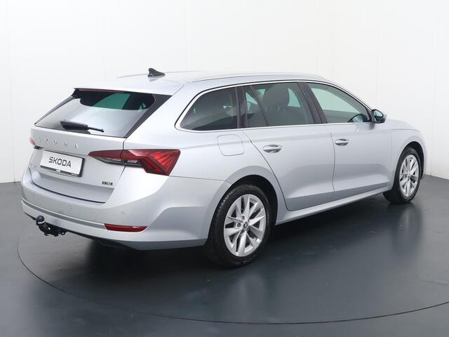 Skoda OCTAVIA Combi 1.0 e-TSI Business Edition Plus | 110 PK | Automaat | Trekhaak afneembaar | Stoelverwarming |