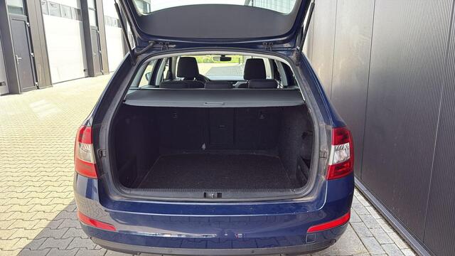 Skoda OCTAVIA Combi 1.0 TSI Greentech Automaat Navi