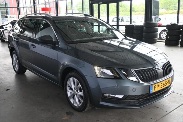 Skoda OCTAVIA Combi 1.0 TSI Greentech Ambition Business Automaat Navigatie Dealer Onderhouden! Inruil Mogelijk!