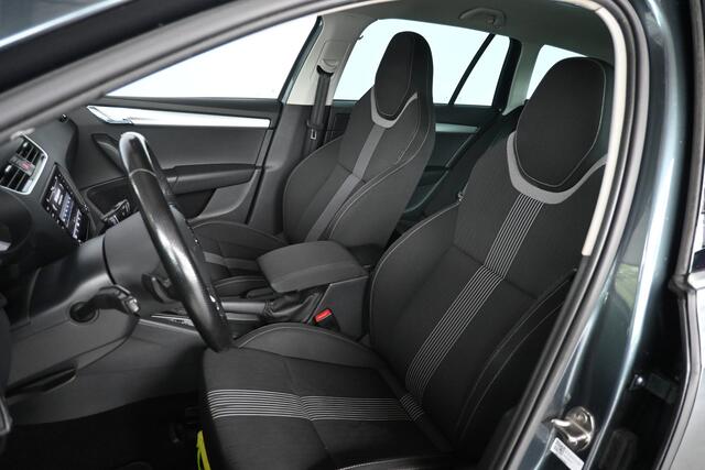 Skoda OCTAVIA Combi 1.0 TSI Greentech Ambition Business Automaat Navigatie Dealer Onderhouden! Inruil Mogelijk!