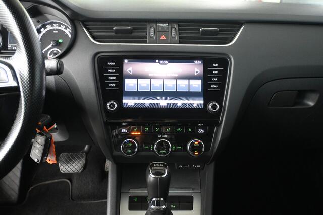 Skoda OCTAVIA Combi 1.0 TSI Greentech Ambition Business Automaat Navigatie Dealer Onderhouden! Inruil Mogelijk!