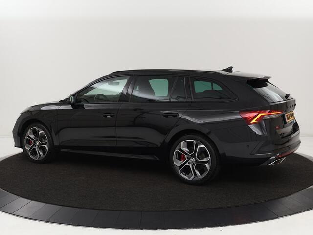 Skoda OCTAVIA 1.4 TSI RS iV PHEV | Head-Up | Stoel & stuurverwarming | Adaptive cruise | Standkachel | Matrix LED | Massage | Alcantara | Camera | Carplay | Memory | Canton Sound | Virtual Cockpit | Side Assist