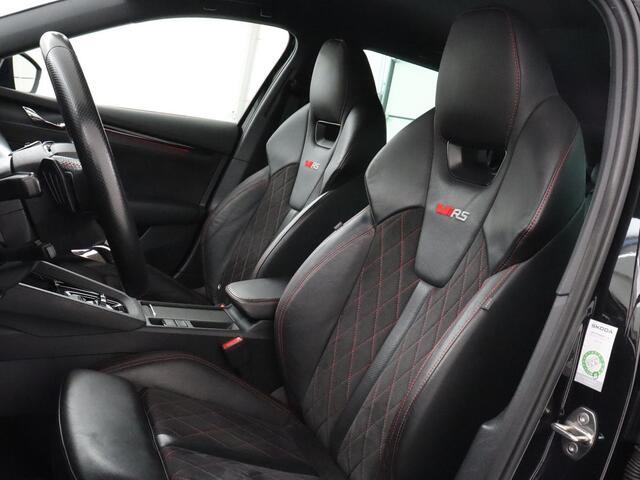 Skoda OCTAVIA 1.4 TSI RS iV PHEV | Head-Up | Stoel & stuurverwarming | Adaptive cruise | Standkachel | Matrix LED | Massage | Alcantara | Camera | Carplay | Memory | Canton Sound | Virtual Cockpit | Side Assist