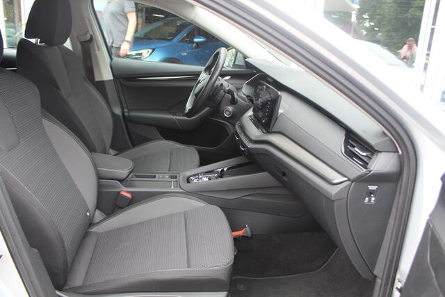 Skoda OCTAVIA 1.0 e-TSI Business Edition