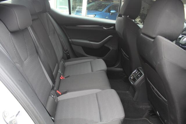 Skoda OCTAVIA 1.0 e-TSI Business Edition