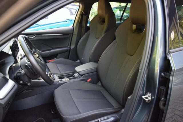 Skoda OCTAVIA Combi 1.5 e-TSI 150PK Sport Business DSG Automaat | Org. NL | BOVAG Garantie | Adaptieve Cruise Control | Virtual Cockpit | Apple Carplay/Android Auto | 18'' Velgen | Full LED |