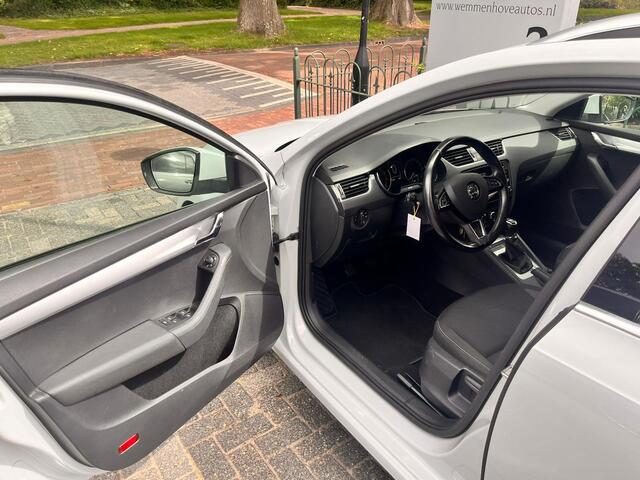 Skoda OCTAVIA Combi 1.0 TSI Greentech Ambition Business