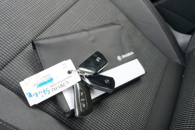 Skoda OCTAVIA Combi 1.0 TSI Business Edition | KEYLESS | TREKHAAK | ACC | CARPLAY |