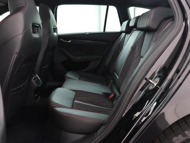 Skoda OCTAVIA Skoda Octavia 1.4 TSI RS iV PHEV | Panoramadak | Head-Up | Stoel & stuurverwarming | Adaptive cruise | Standkachel | Matrix LED | Camera | Memory | Virtual Cockpit | Side Assist | Achterbankverwarming