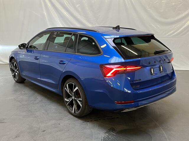 Skoda OCTAVIA Combi 1.4 TSI iV PHEV Sportline / AUTOMAAT/ KEYLESS/ LED/ CRUISE/ 18" LMV/ SMARTLINK/ PARK. SENSOREN/ DAB/ RIJ-MODI/ DIGITAL DASH/ STOELVERWARM.