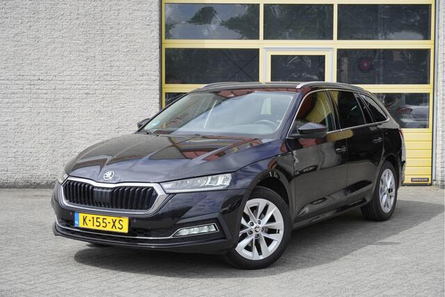 Skoda OCTAVIA Combi 1.0 e-TSI Automaat! Business Edition BJ2021 Lmv 17" | Led | Pdc | Navi | Dynamische knipperlichten | Elek. achterklep | App-Connect | Virtual cockpit | Climate control | Cruise control | Extra getint glas